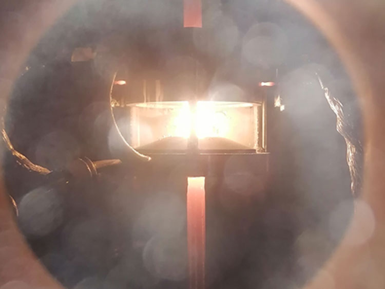 電子束區(qū)域熔煉（提純單晶）爐